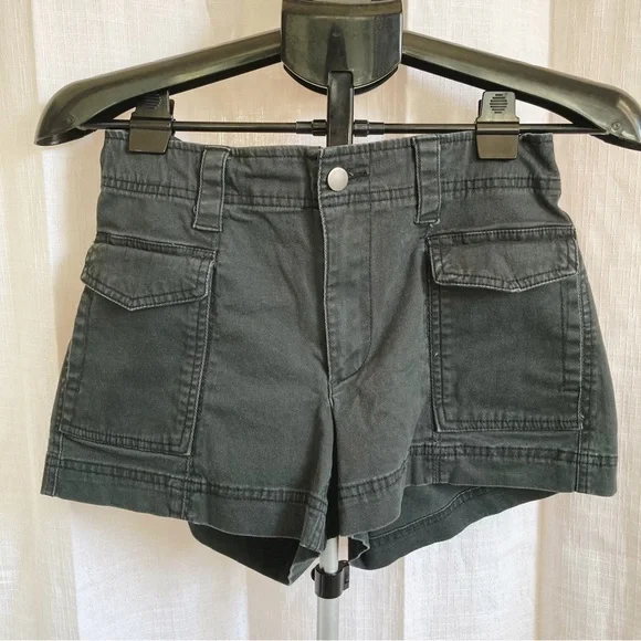 Bundle of 2 Old Navy Flap Pocket High Waisted Shorts in black and brown - Picture 4 of 7